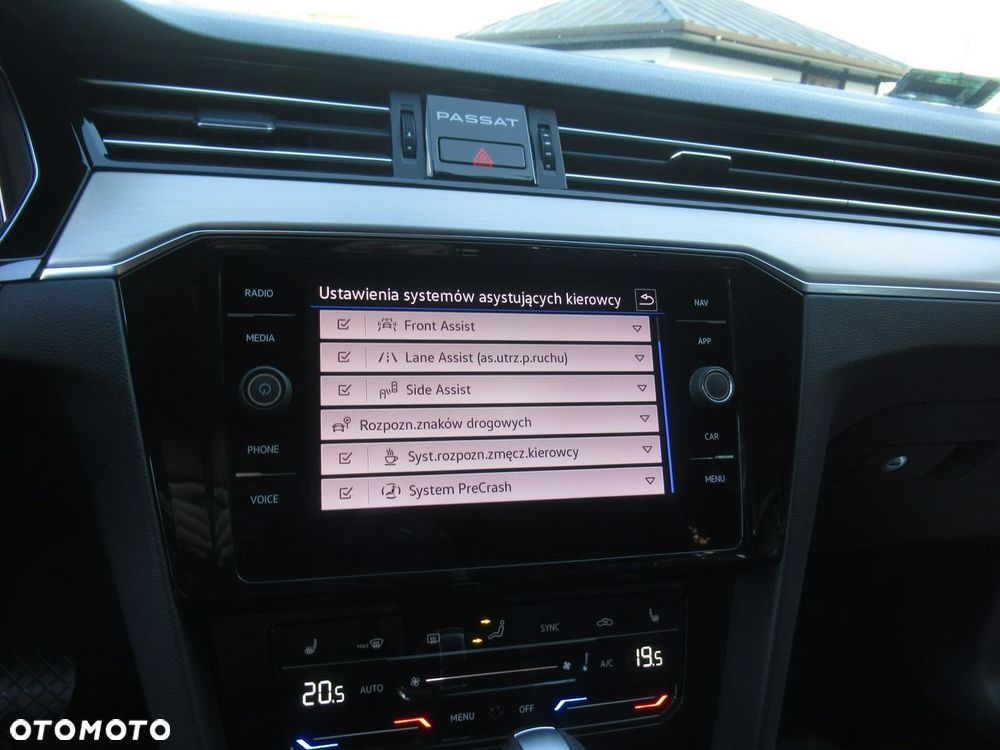 Volkswagen Passat 2.0 TDI EVO Elegance DSG - 24