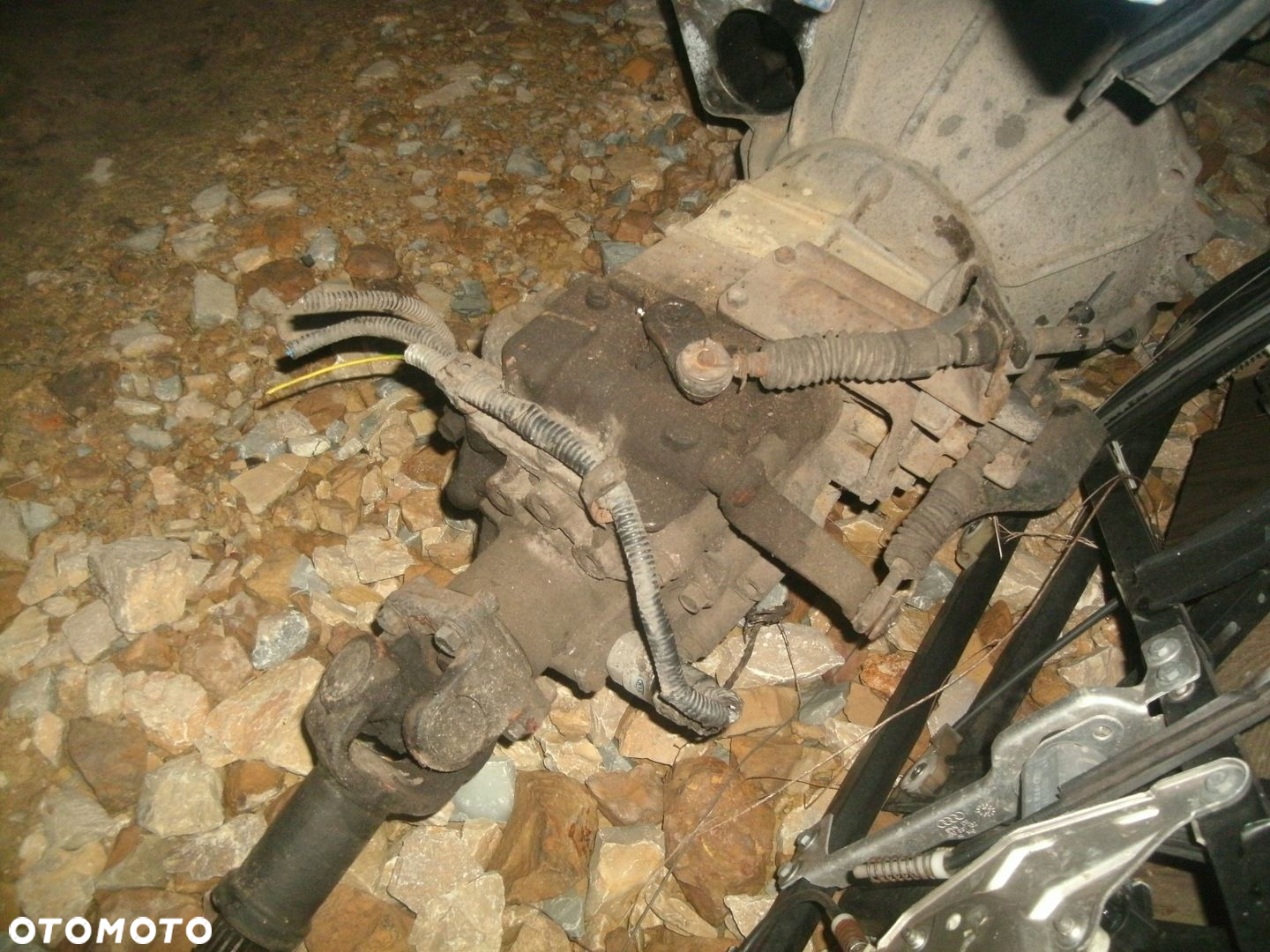 SKRZYNIA BIEGOW KIA K2500 K2700 - 3