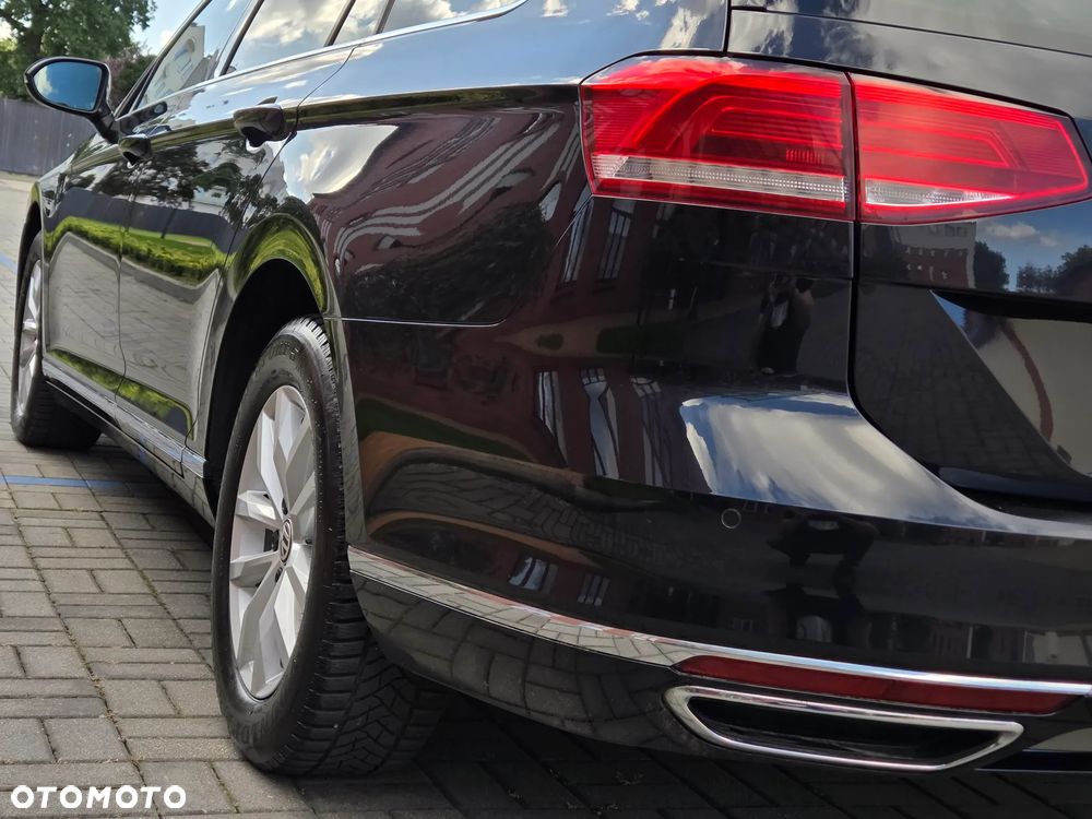Volkswagen Passat 2.0 TDI SCR DSG Highline - 16