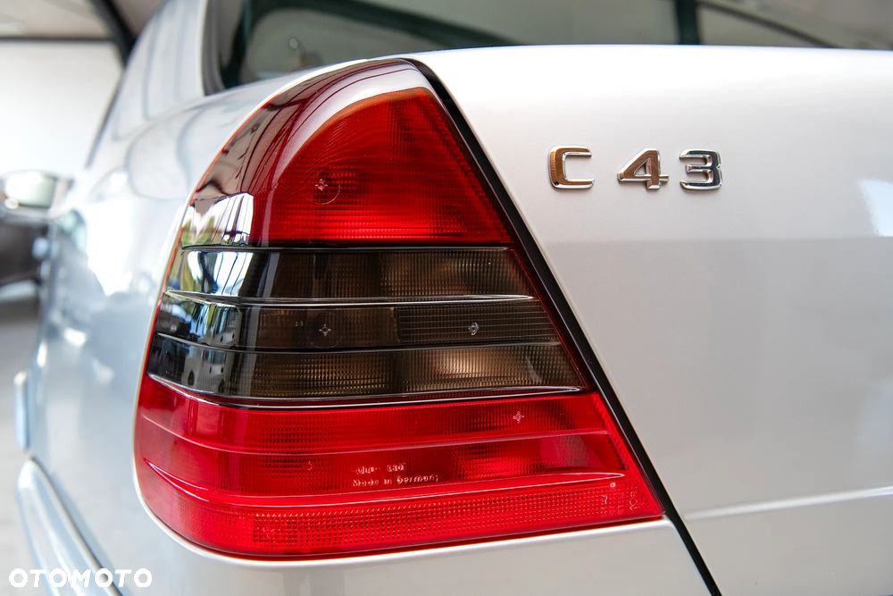 Mercedes-Benz Klasa C 43 AMG - 27