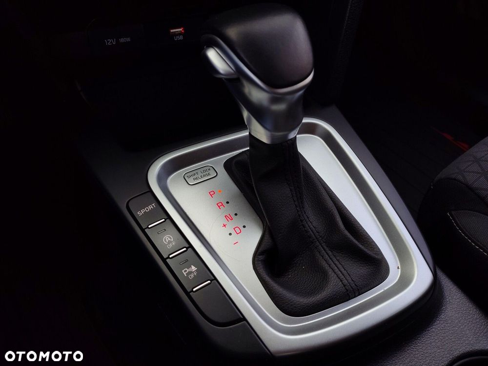 Kia XCeed 1.4 T-GDI M DCT - 24