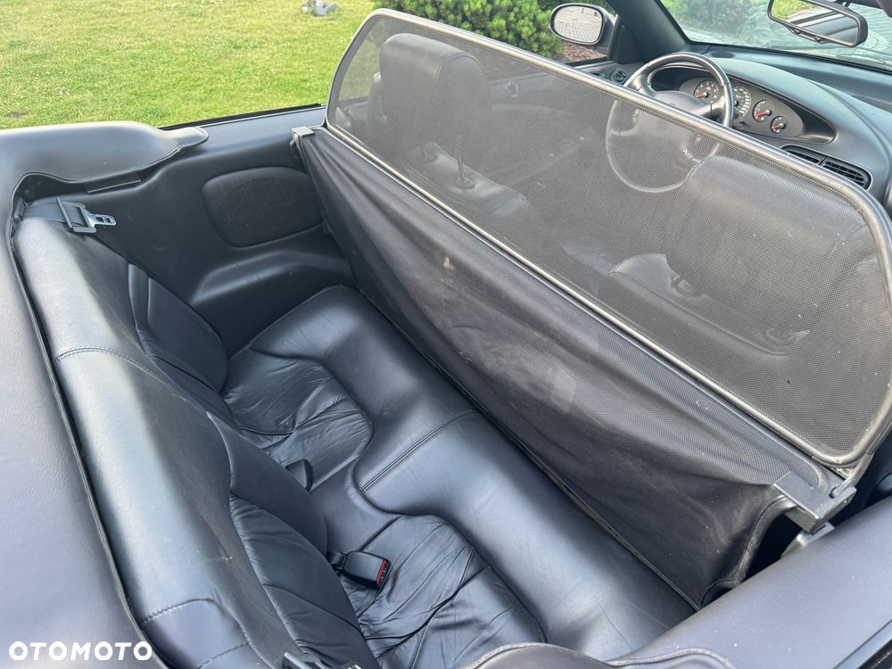 Chrysler Stratus LE 2.0L - 8