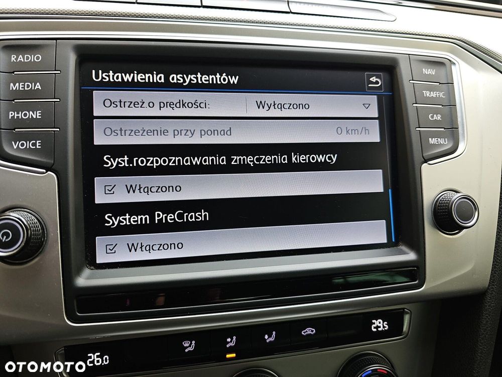 Volkswagen Passat 2.0 TDI BMT Comfortline - 27