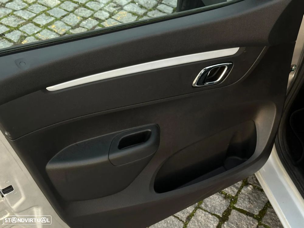 Dacia Spring Electric 45 Essential - 8