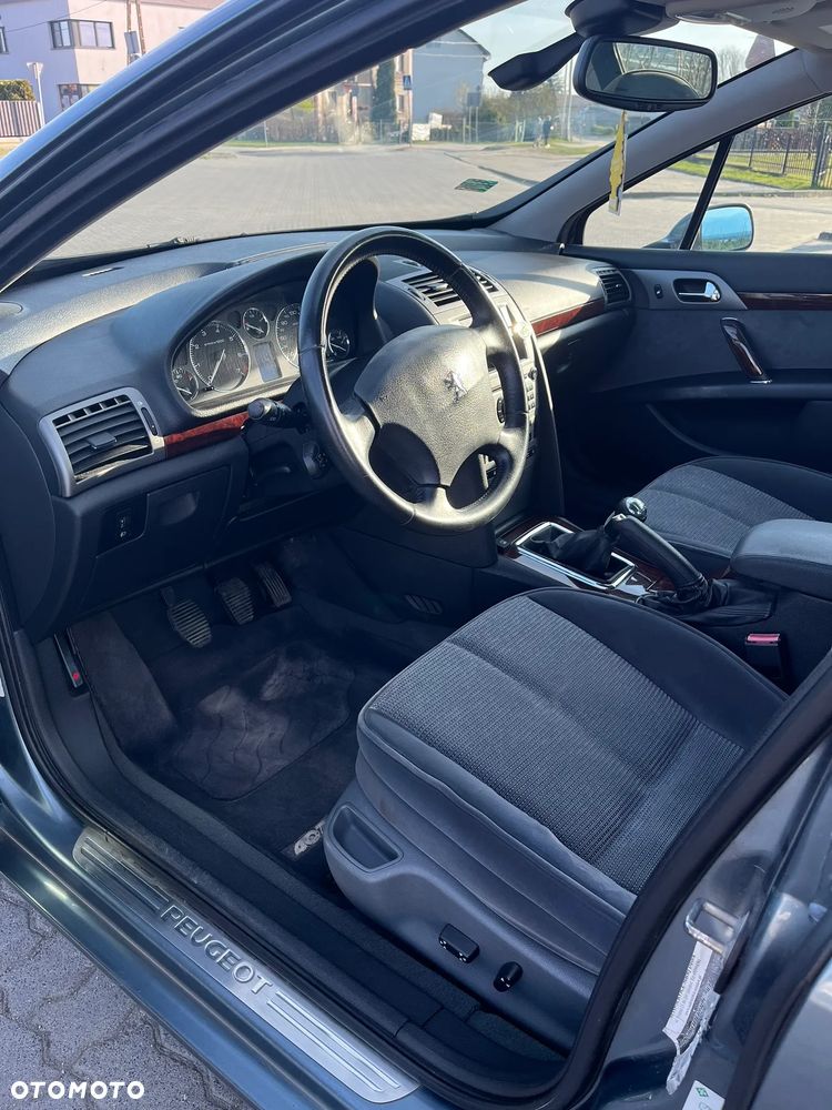 Peugeot 407 - 7