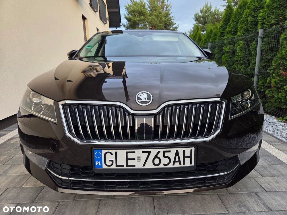 Skoda Superb 2.0 TDI DSG Premium Edition - 2