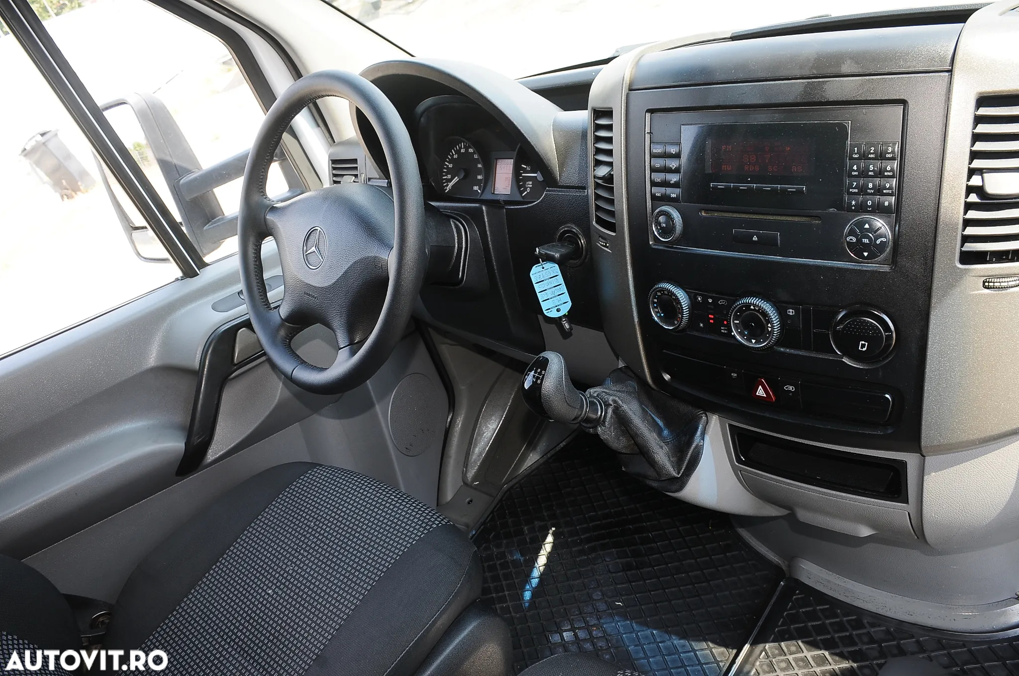Mercedes-Benz Sprinter - 7