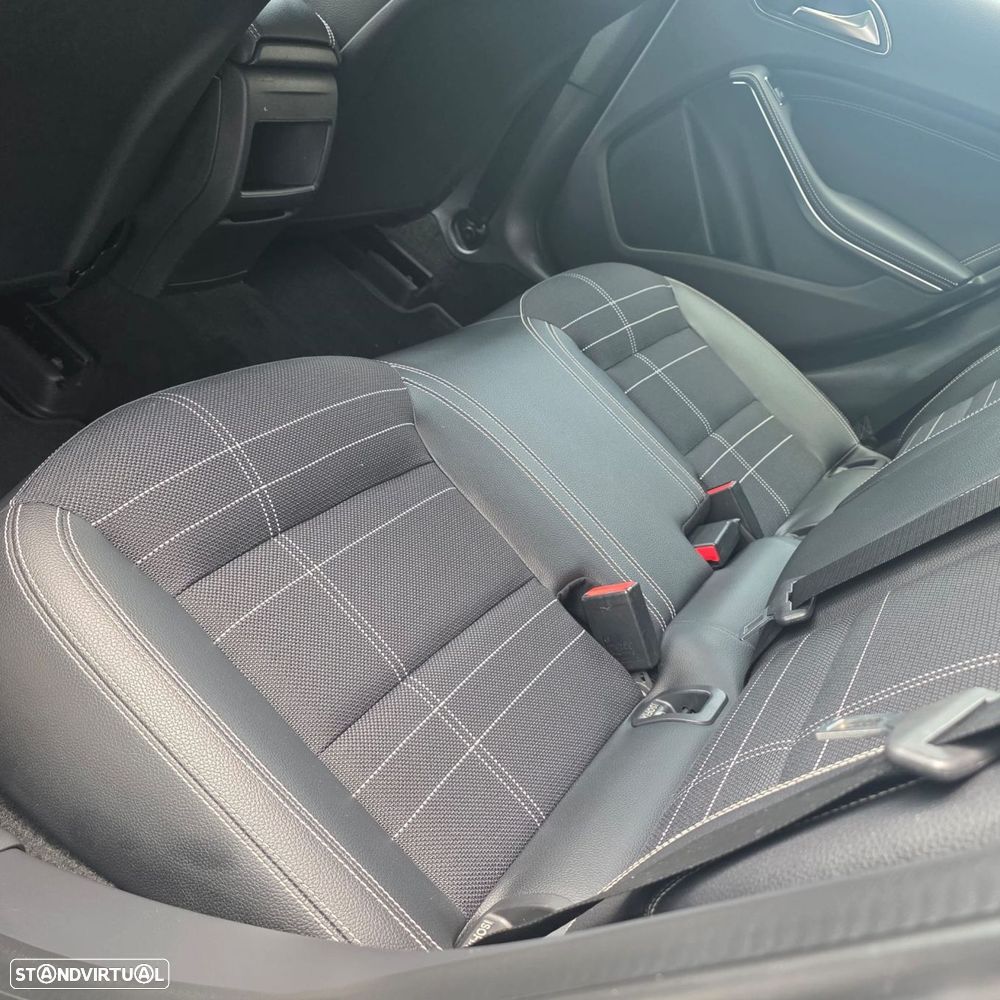 Mercedes-Benz A 180 - 31
