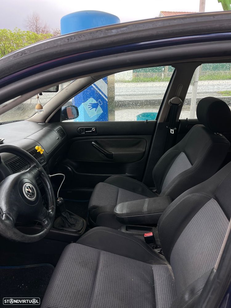 VW Golf 1.9 TDi Highline - 6