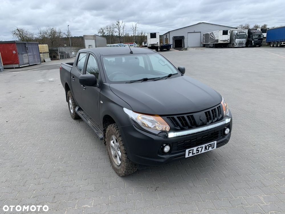 Mitsubishi L200 Pick Up 4x4 S&S Double Cab Intro Edition II - 22