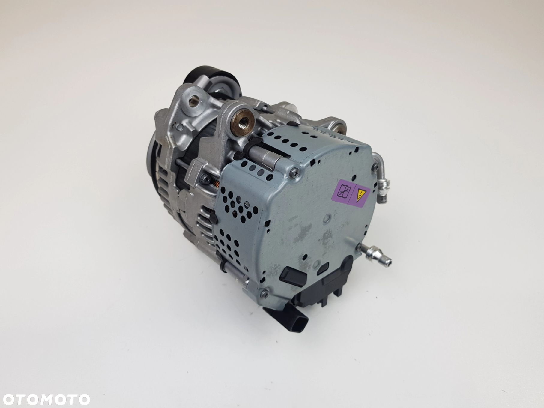 Alternator BMW G01 G20 G21 G30 G31 8490432 - 5