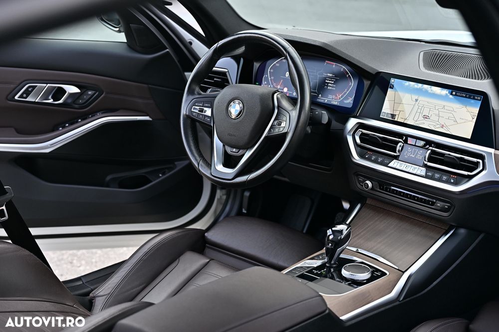 BMW Seria 3 330i xDrive Aut. Luxury Line - 16