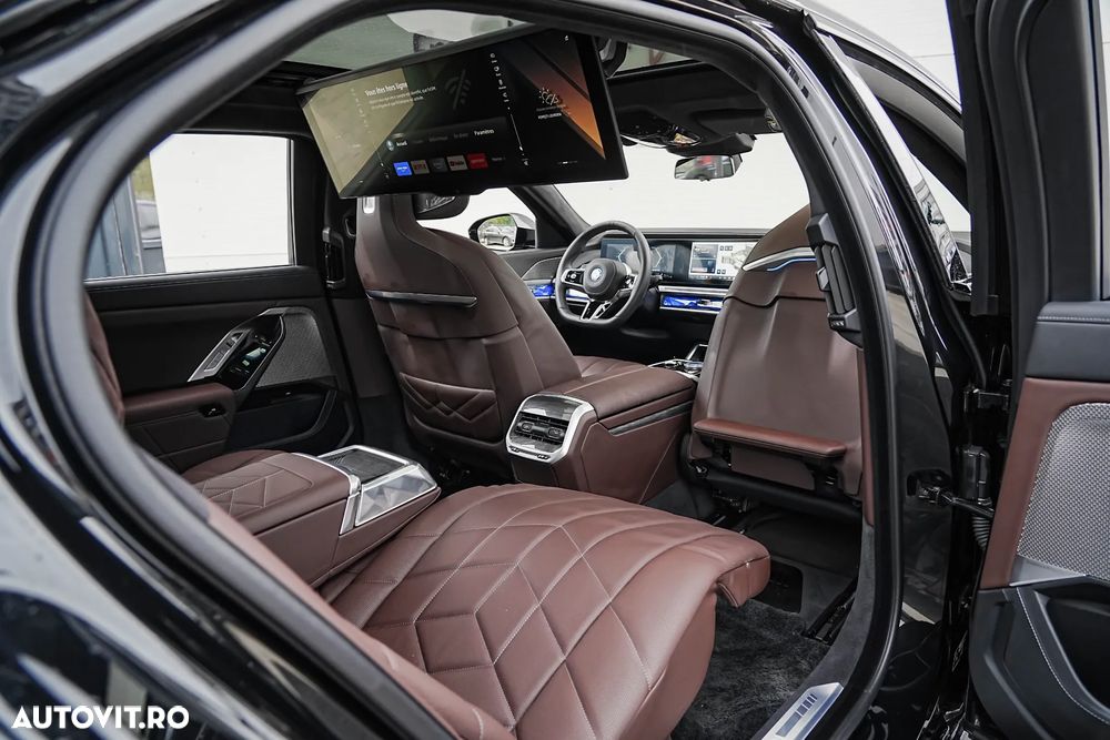 BMW Seria 7 750e xDrive - 23