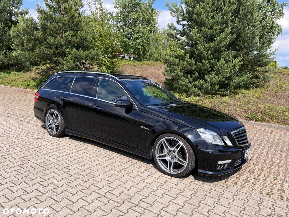 Mercedes-Benz Klasa E 63 AMG - 33