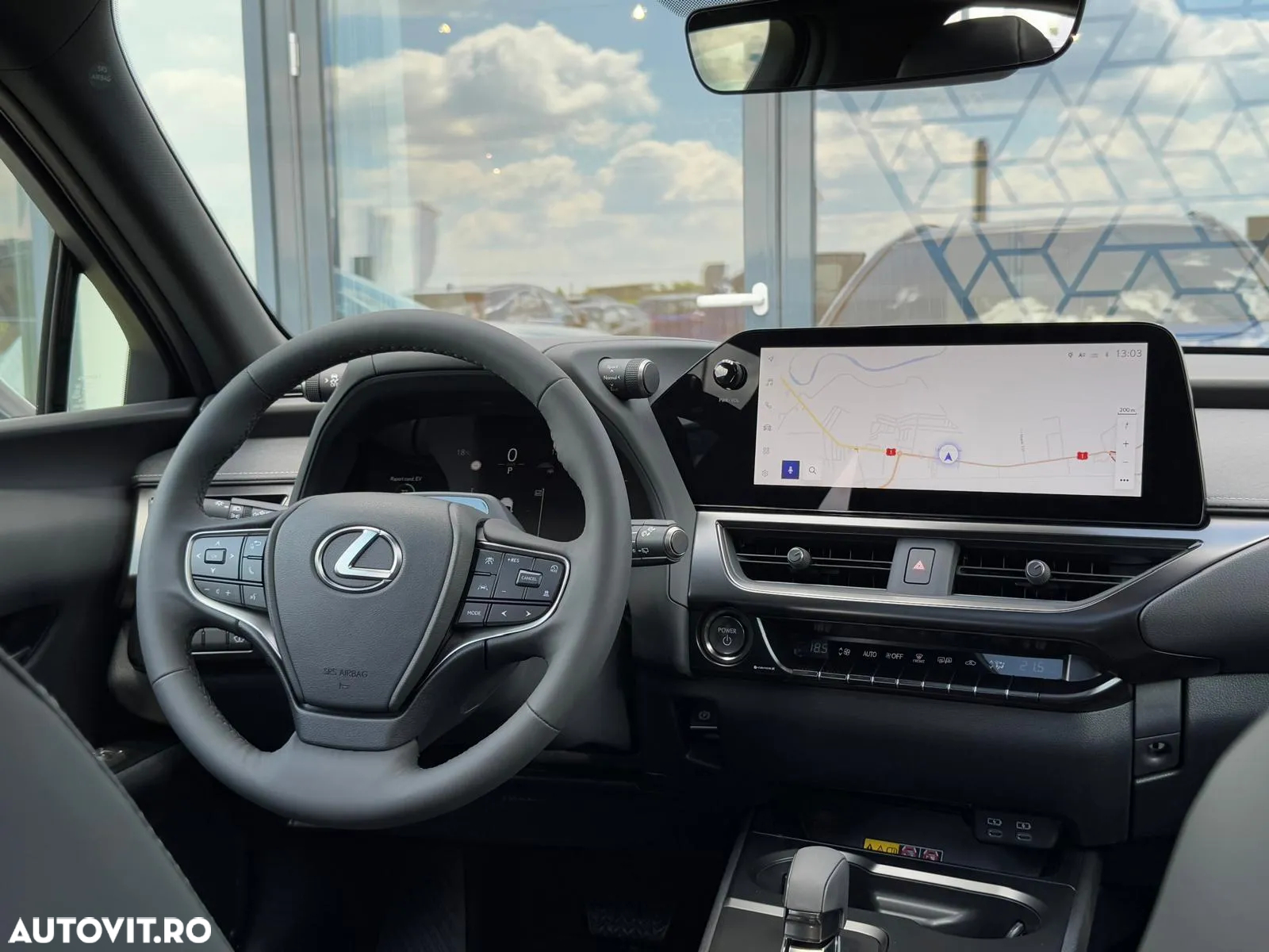 Lexus UX 300h FWD CVT HEV F Sport Design - 22