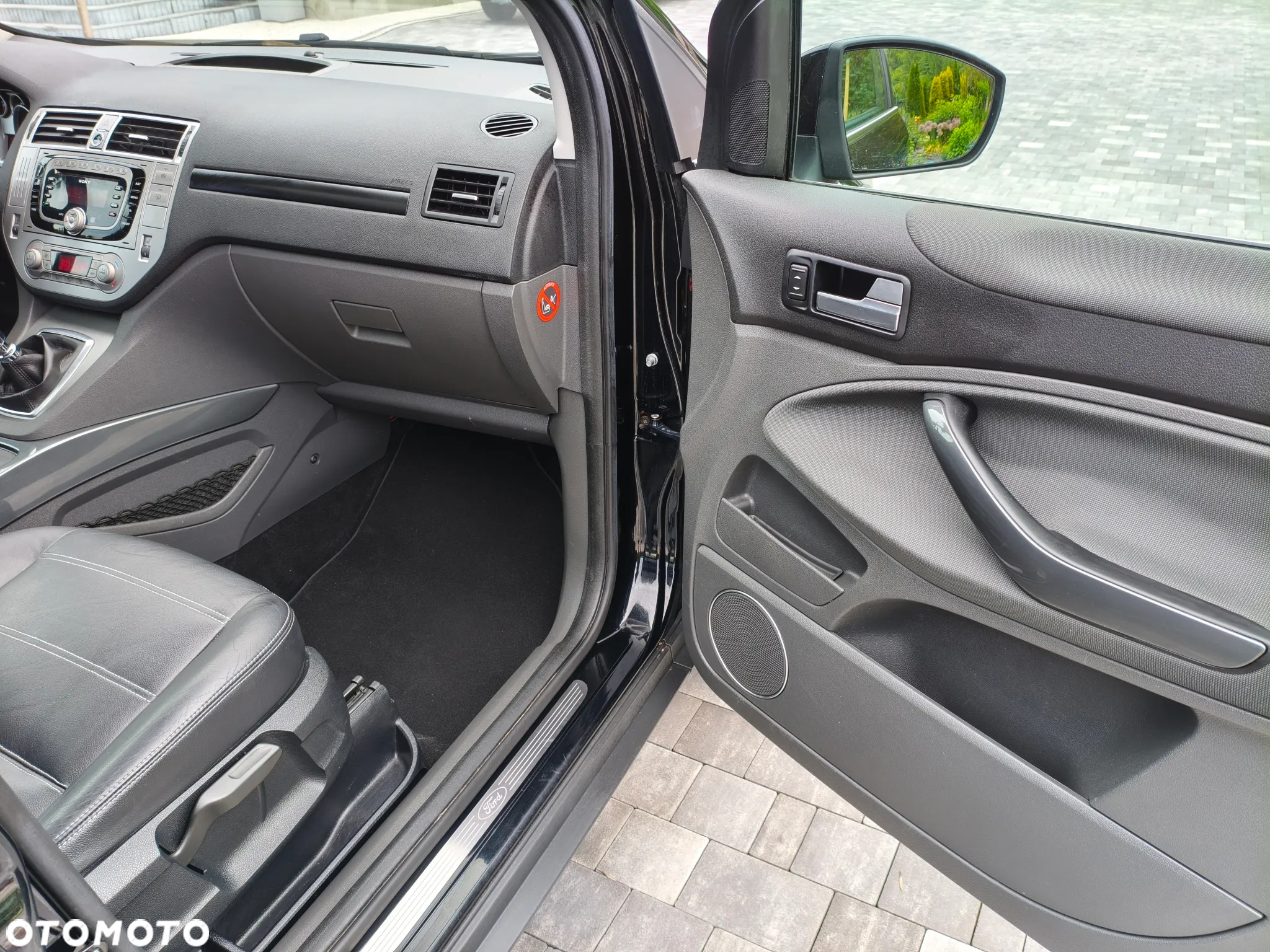 Ford Kuga 2.0 TDCi 2x4 Titanium - 21