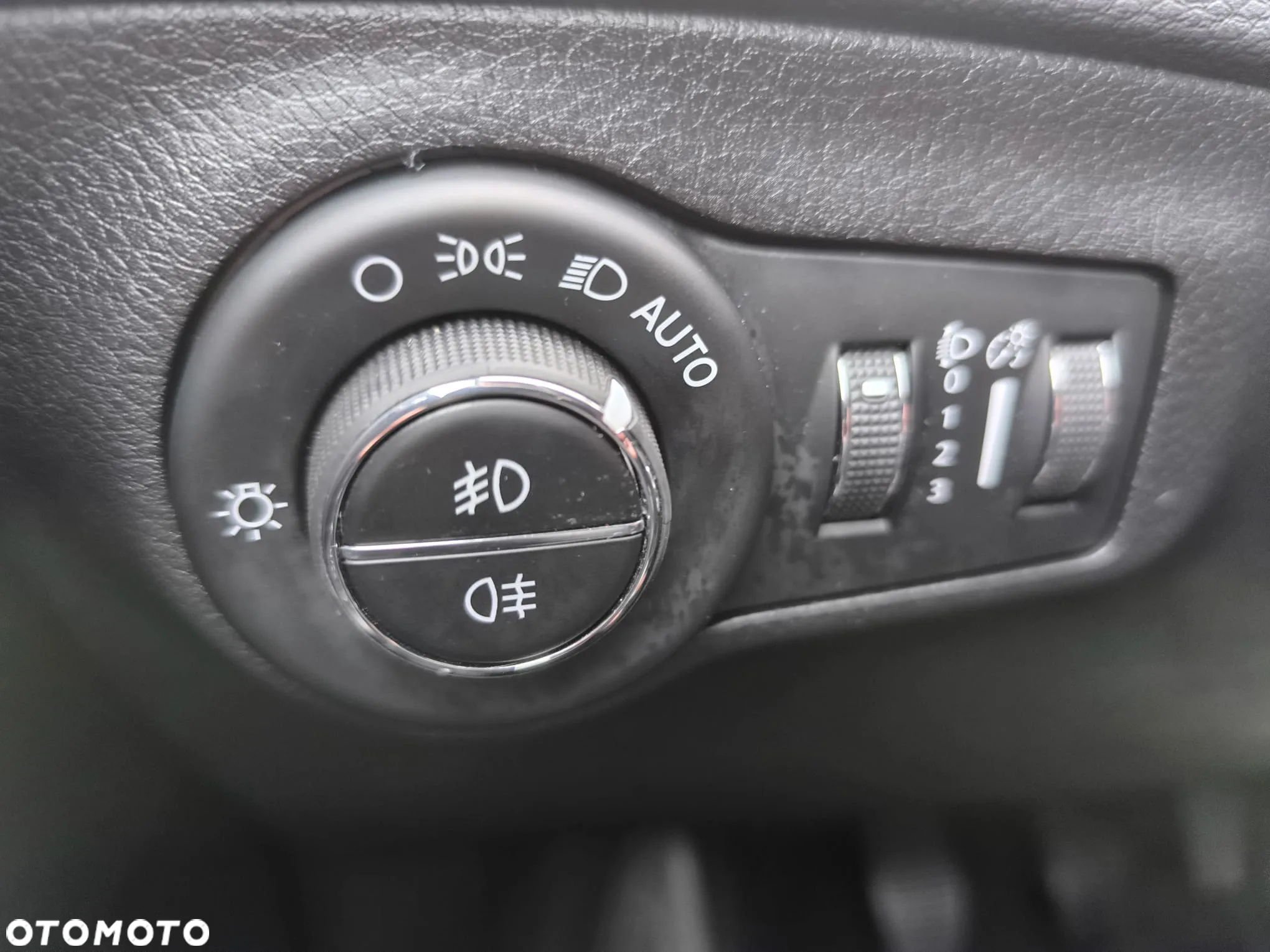 Jeep Compass 1.4 TMair Night Eagle FWD S&S - 31