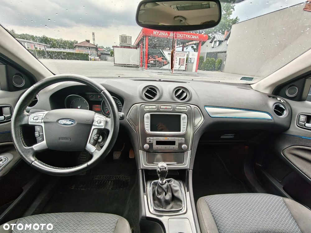 Ford Mondeo 2.0 TDCi Ghia - 9