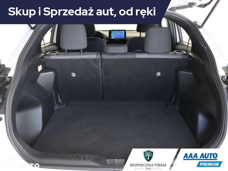 Toyota Yaris Cross - 16