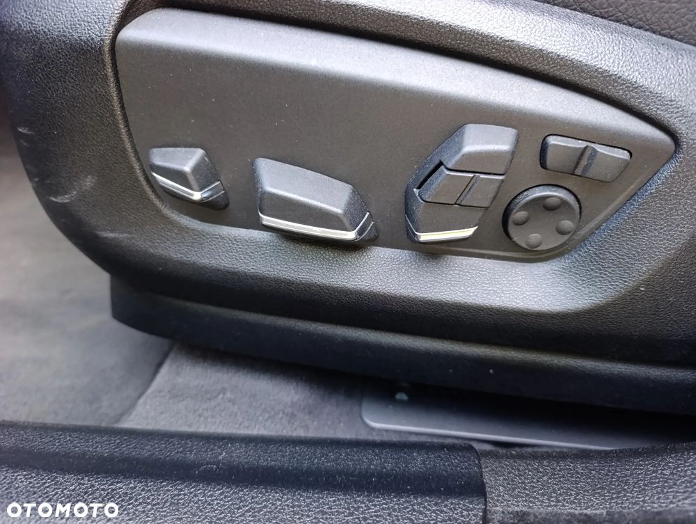 BMW 5GT 535d xDrive Tursimo Modern Line - 17