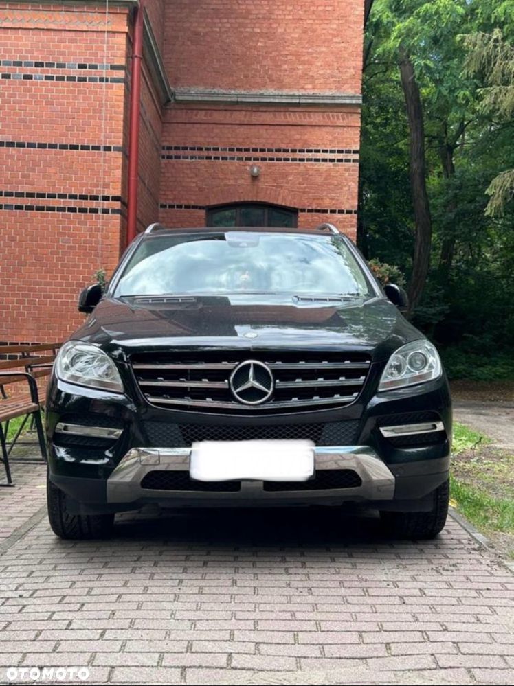 Mercedes-Benz ML 350 BlueTec 4-Matic - 2