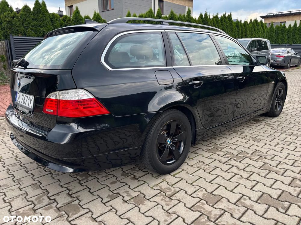 BMW Seria 5 525i - 6
