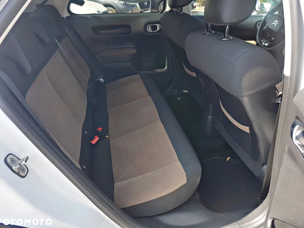 Citroën C4 Cactus 1.2 PureTech Shine Edition S&S - 22