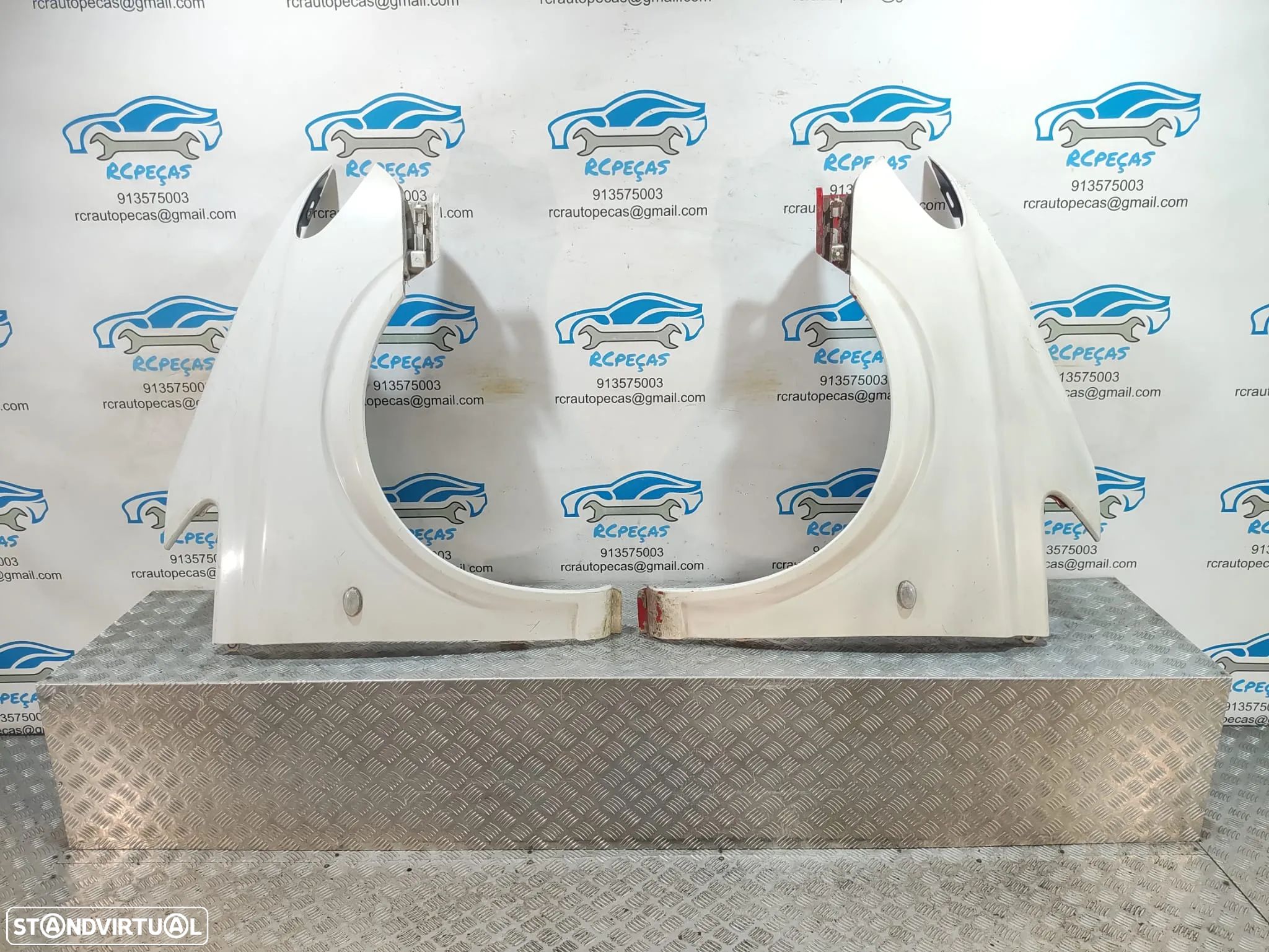 Guarda lamas Mercedes Vito W639 original - 1