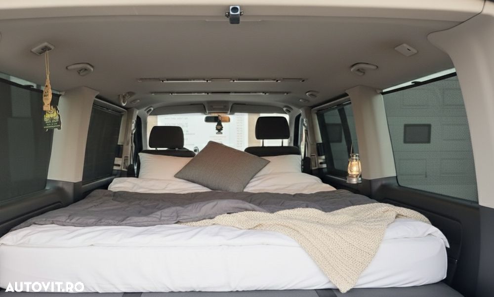 Volkswagen Multivan - 8