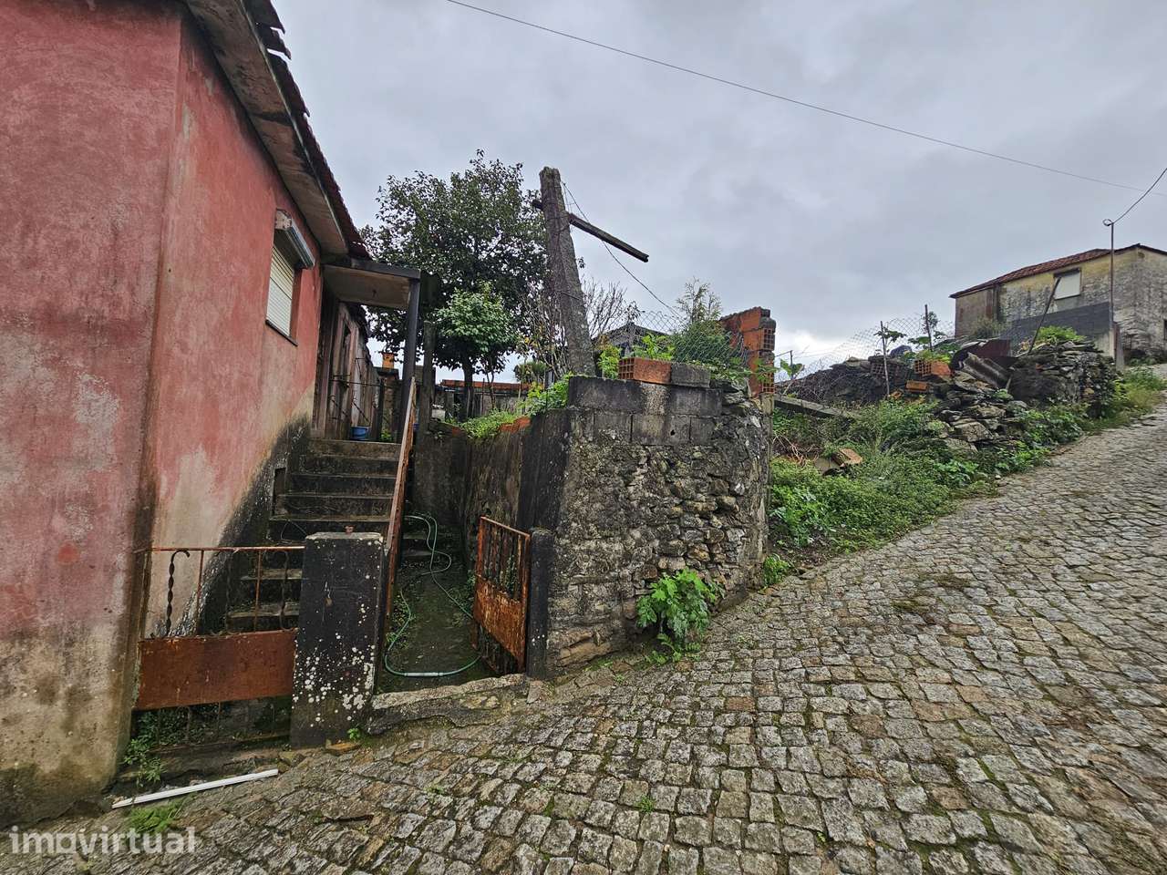 Moradia para venda na Foz do Sousa - Grande imagem: 2/6