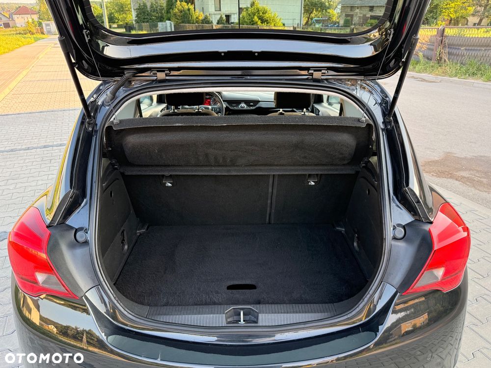 Opel Corsa 1.4 Cosmo - 33