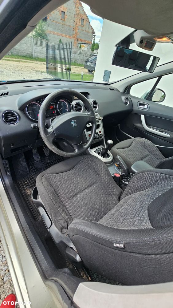 Peugeot 308 1.6 HDi Premium - 5