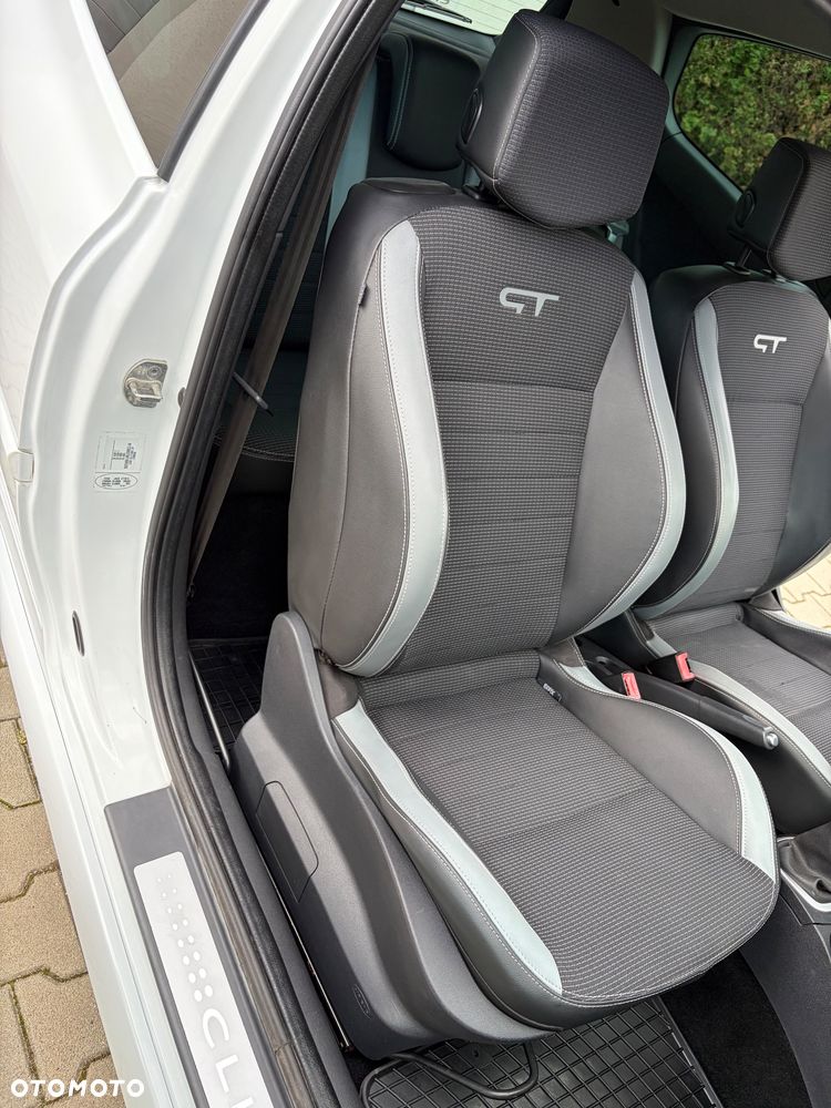 Renault Clio 1.6 16V 130 GT - 21