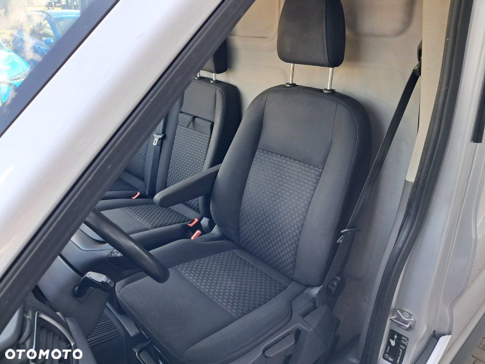 Ford Transit - 17