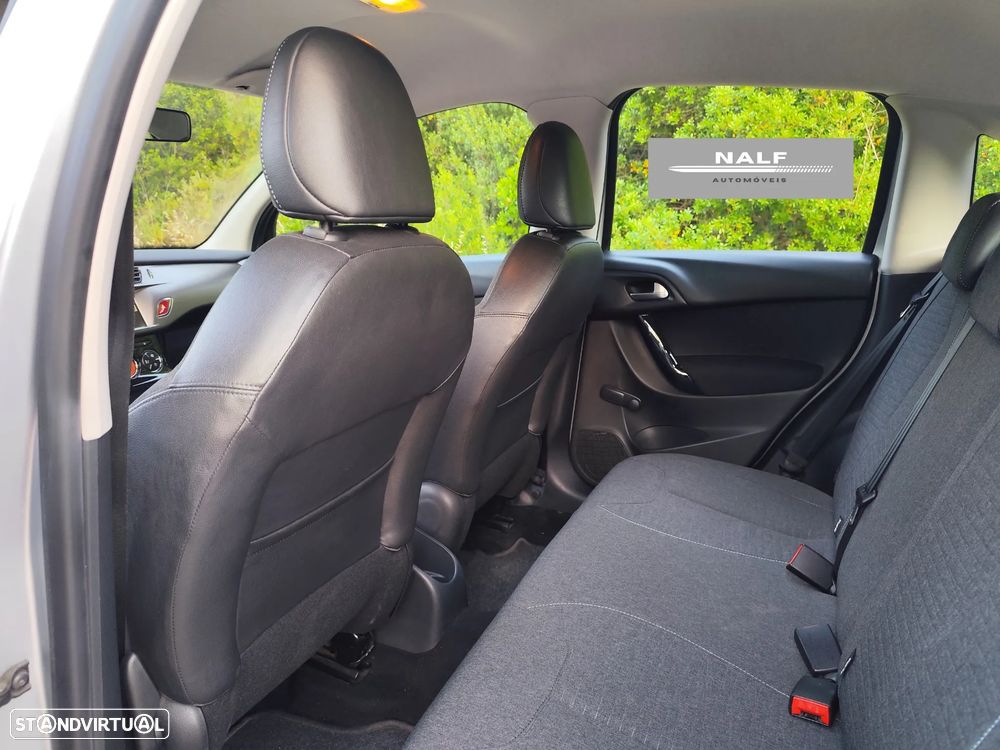 Citroën C3 1.2 PureTech Collection - 10