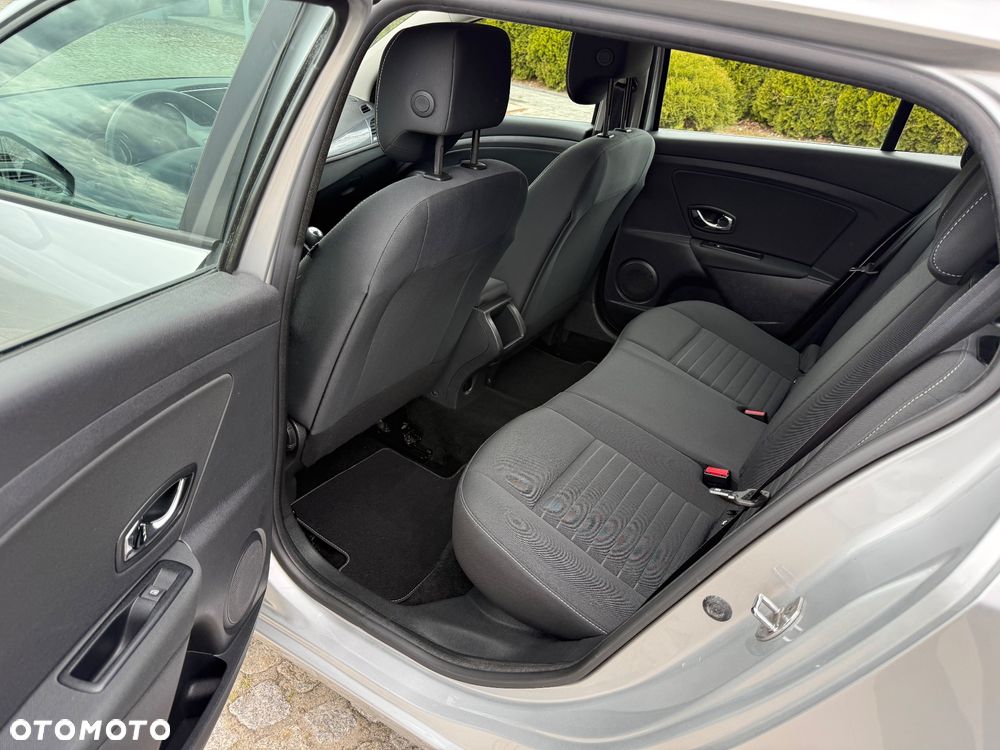 Renault Megane 1.6 16V 110 LIMITED - 14
