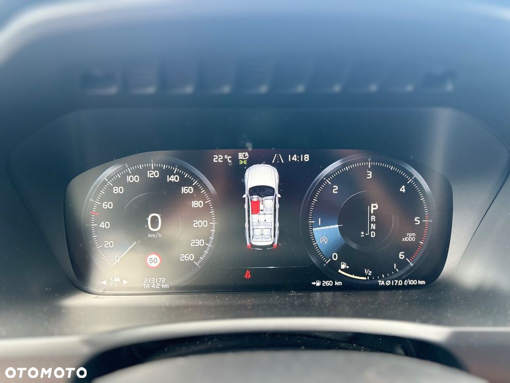 Volvo XC 90 D5 SCR AWD Inscription 7os - 27