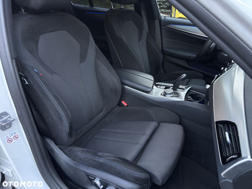 BMW Seria 5 520d M Sport Edition - 27