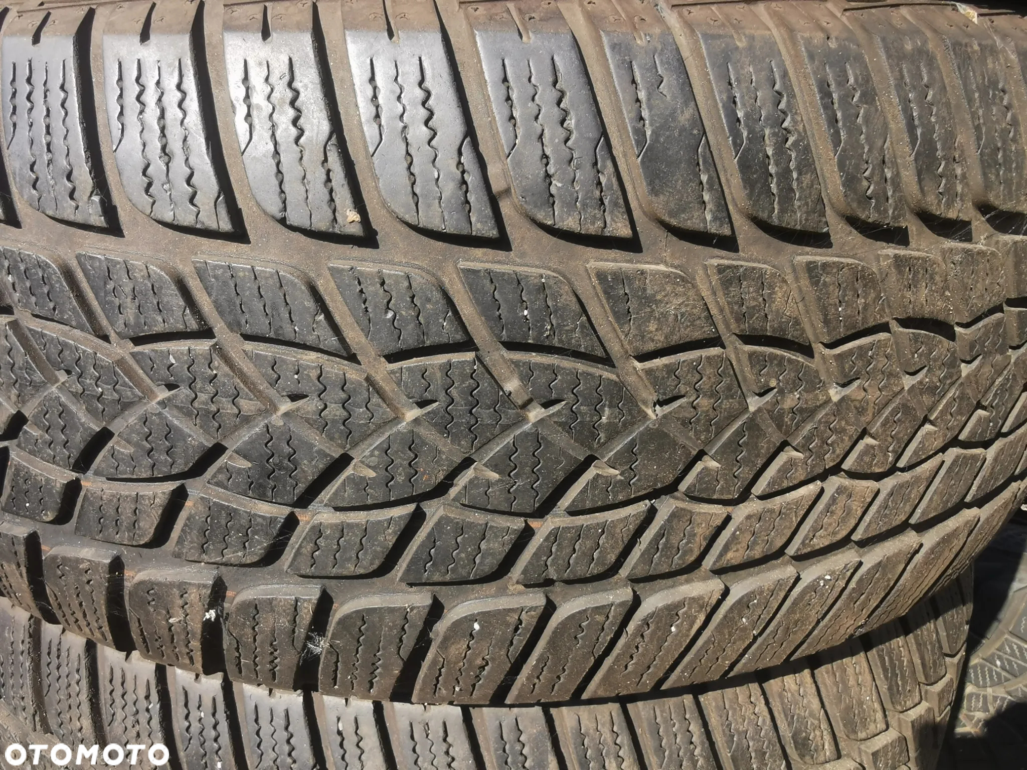 GOODYEAR 225/55R17 97H UG PERFORMANCE 2 (2szt.) (2x5,0) (DOT: 2x0712) Z012 - 2