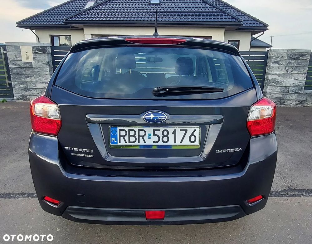 Subaru Impreza 2.0i Active - 21