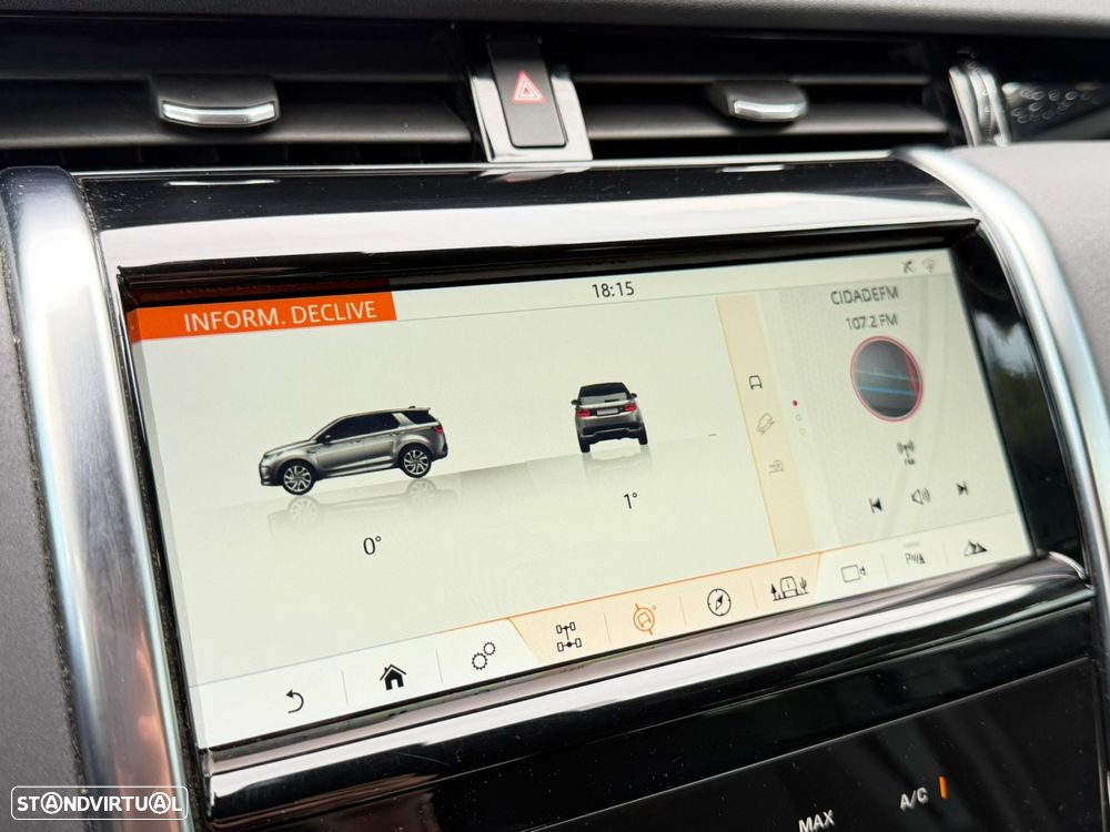 Land Rover Discovery Sport P300e Dynamic SE - 51