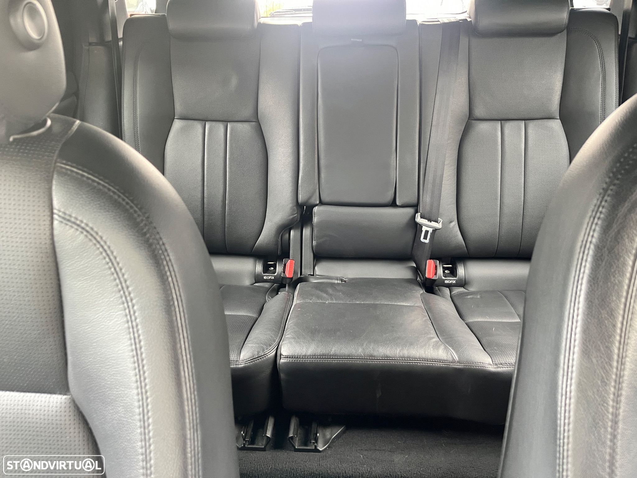 Land Rover Discovery Sport 2.0 TD4 HSE Luxury 7L Auto - 8