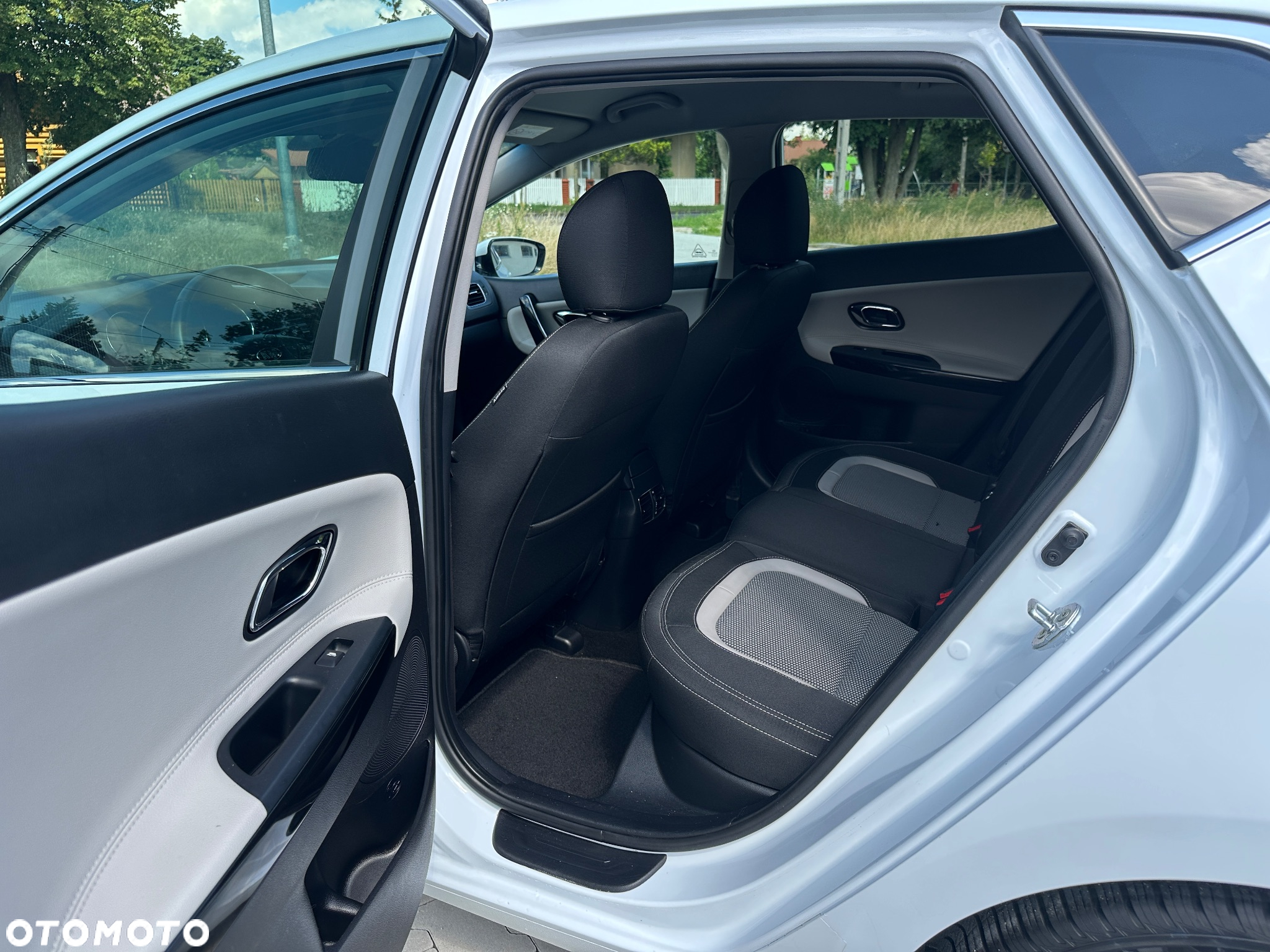 Kia Ceed 1.6 CRDi 128 Vision - 26