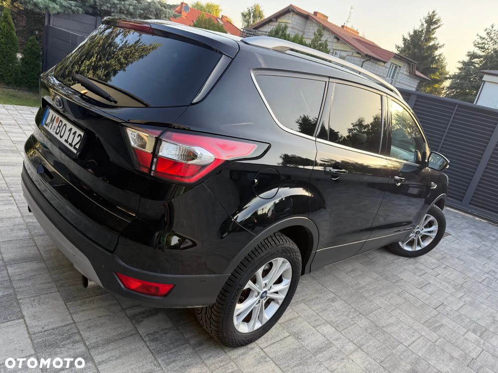 Ford Kuga 1.5 EcoBoost 2x4 Titanium - 3