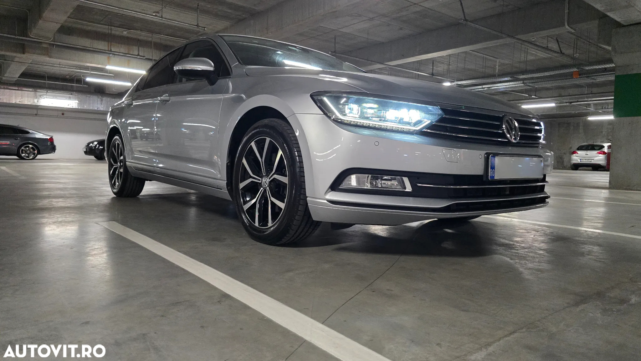 Volkswagen Passat Variant 1.8 TSI (BlueMotion Technology) DSG Highline - 9