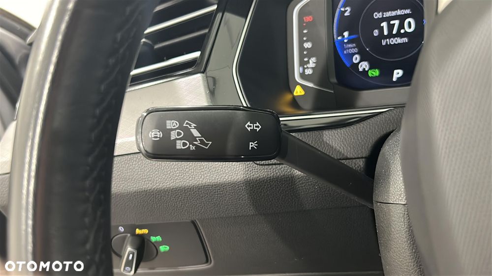 Volkswagen Passat - 26