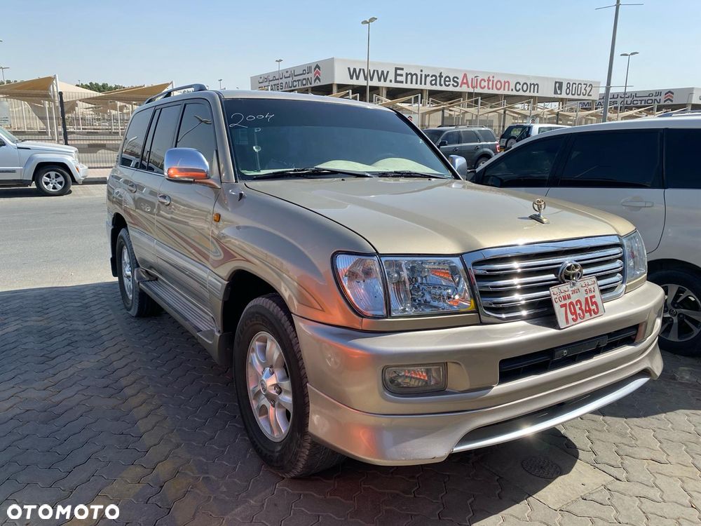 Toyota Land Cruiser - 40