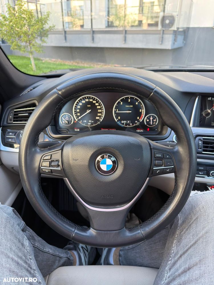BMW Seria 5 518d Aut. Luxury Line - 13