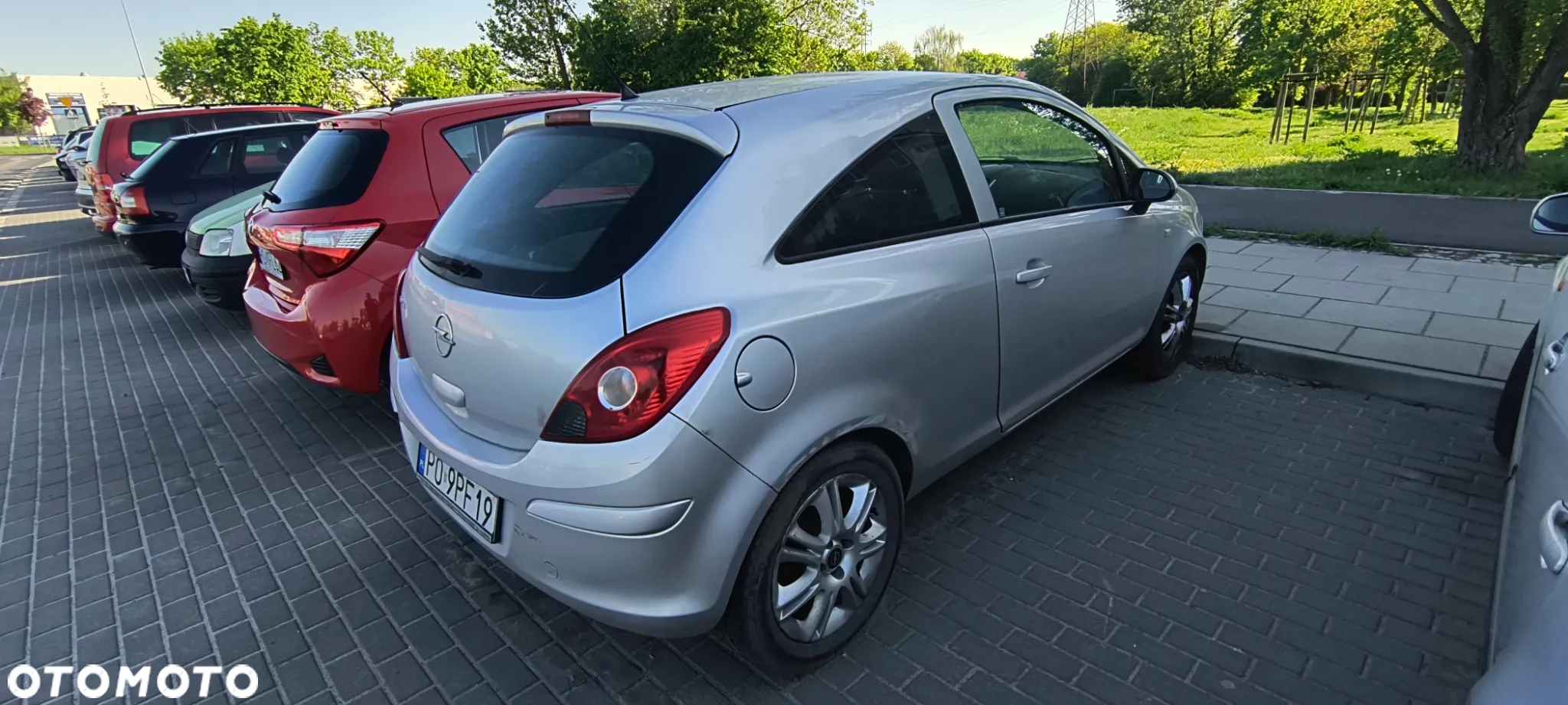 Opel Corsa 1.2 16V Enjoy - 4
