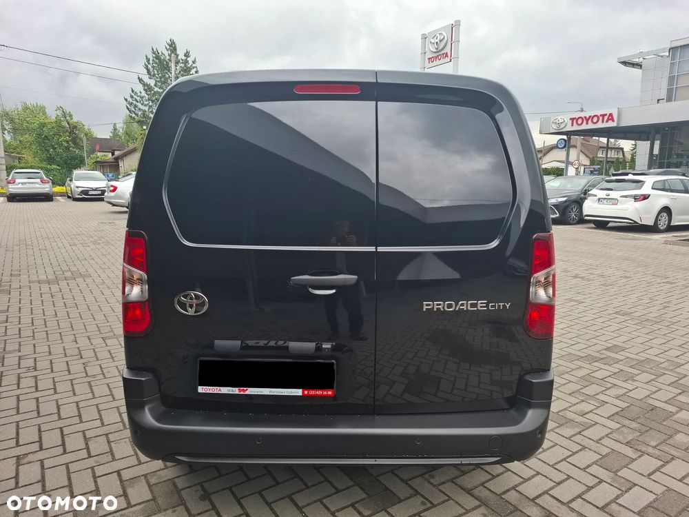 Toyota Proace City D-4D Long 2,4t Active (bryg.) - 11